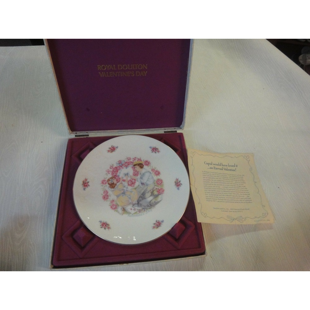 Royal doulton Valentines day 1977 My Valentine‎ collectors plate for a friend